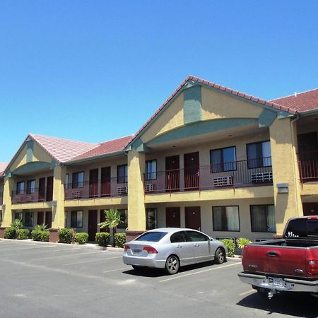 America'S Best Inn & Suites Saint George Exterior photo