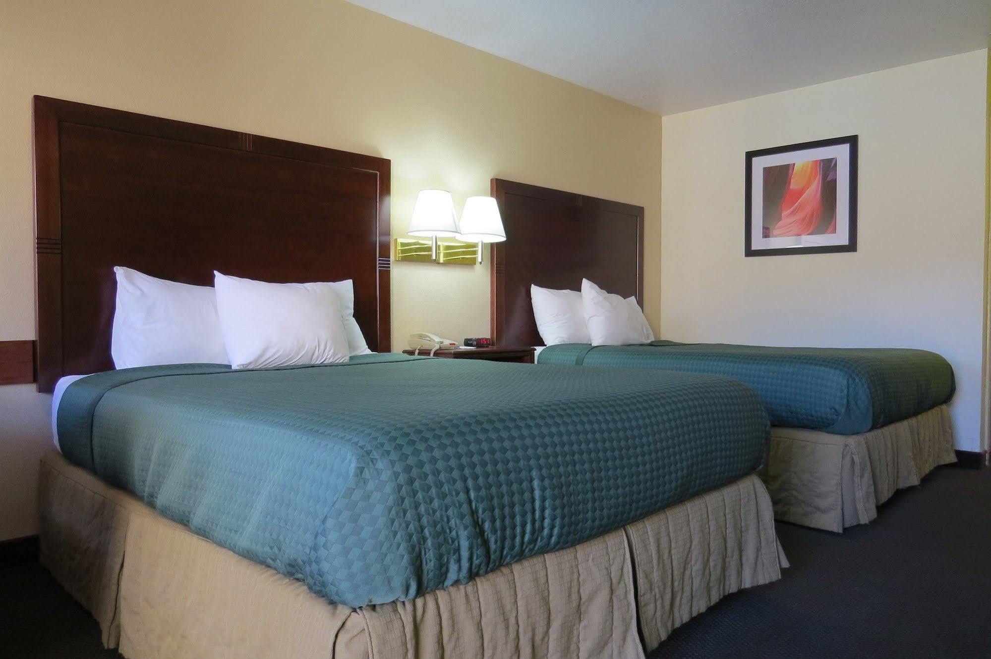 America'S Best Inn & Suites Saint George Exterior photo