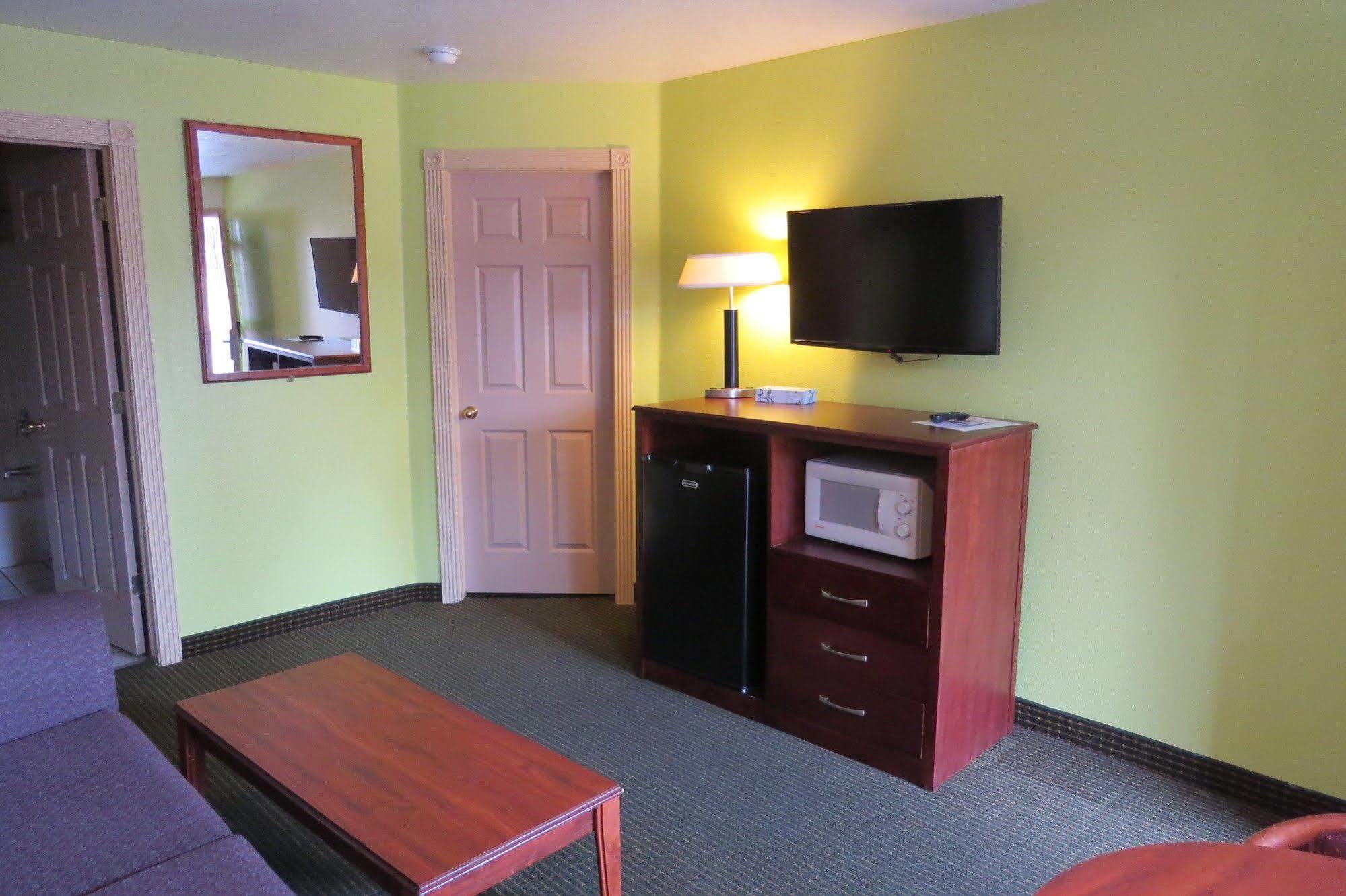 America'S Best Inn & Suites Saint George Exterior photo